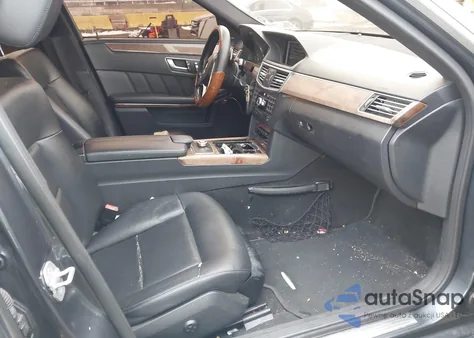 2013 Mercedes-Benz E 350 4Matic z USA, uszkodzony, nr VIN WDDHF8JB0DA663624